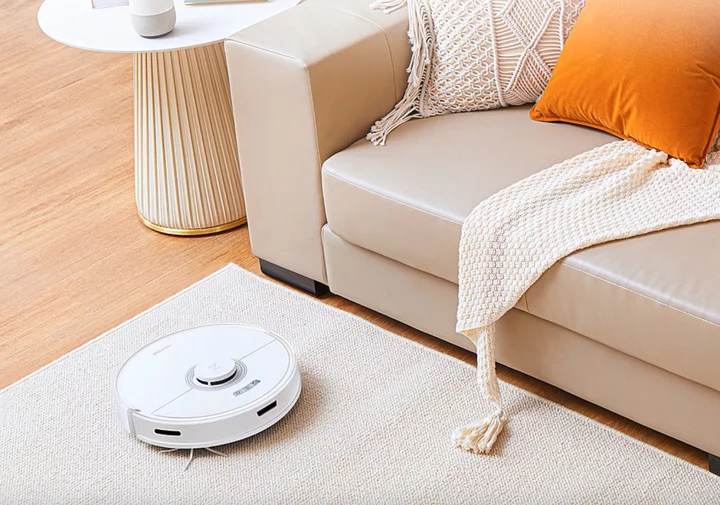 Save up to $450 on robot vacuums on sale at Best Buy