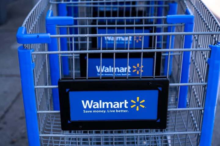 Walmart Dangles Cash Back on Travel as New Membership Perk