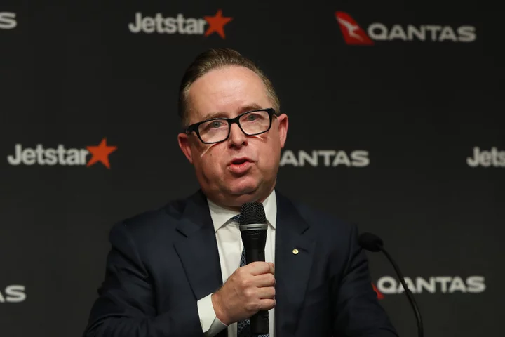 Qantas Withholds Some of Ex-CEO Joyce’s Payout After Controversy