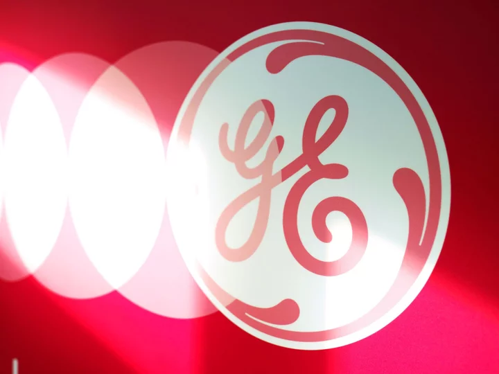 GE Lifts Outlook on Surging Aerospace Demand, Renewables Rebound