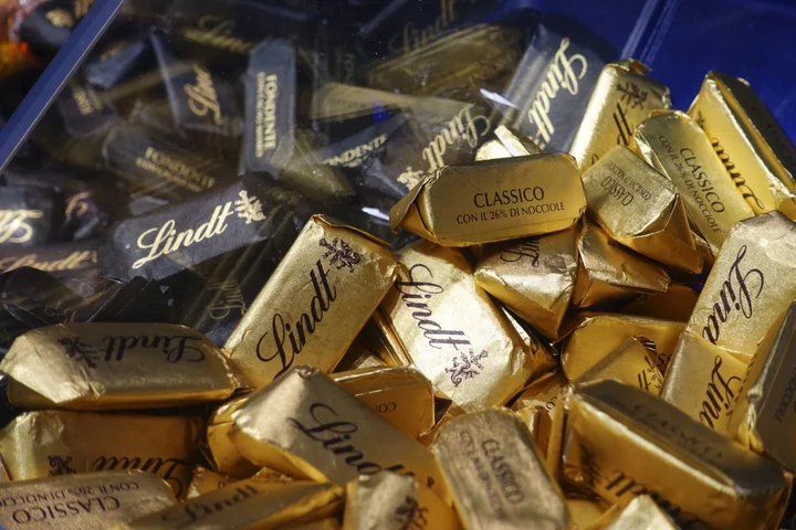 Lindt Raises Sales Forecast as Consumers Splurge on Chocolate