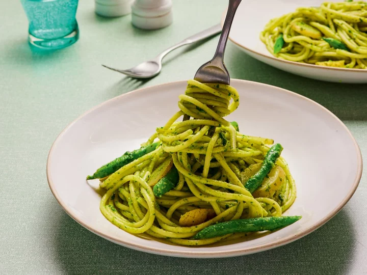 Thrifty gamechanger: How to make pesto green bean spaghetti