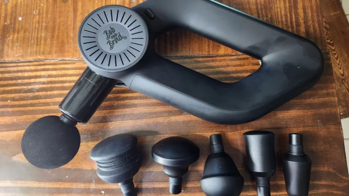 I tried YouTube physical therapist duo Bob and Brad's D6 Pro massage gun