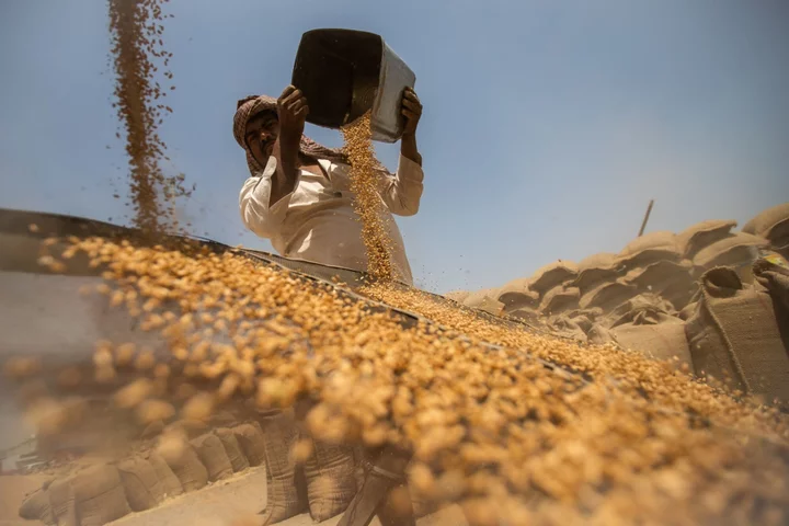 Cereal Shortages May Further Fuel India’s Inflation, HSBC Says