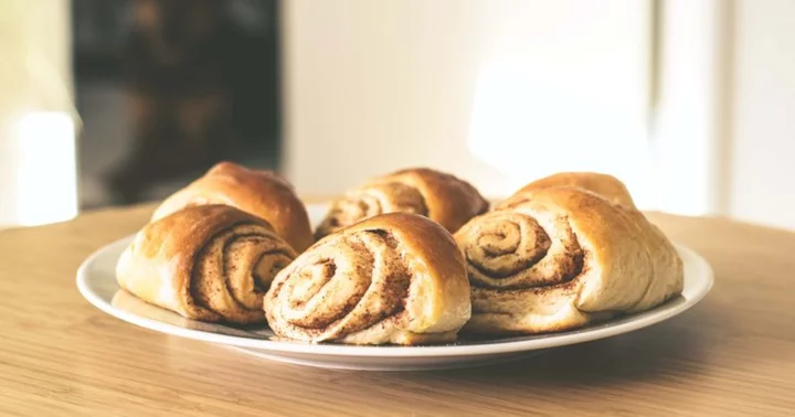 Cinnamon rolls TikTok recipe: 4 easy steps to make creamy and delicious dessert