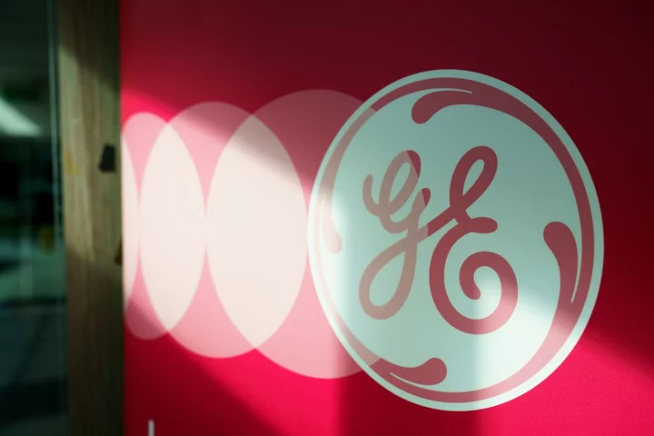 GE Boosts Profit Outlook Amid Surging Demand for Jet Engines