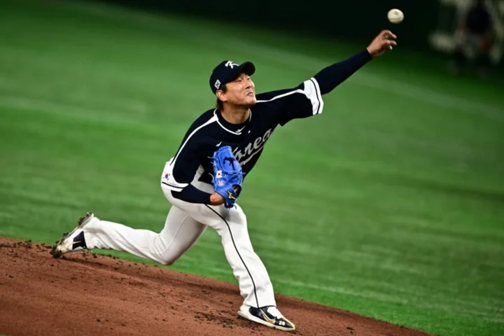 Three South Korean players fined for boozing at Baseball Classic