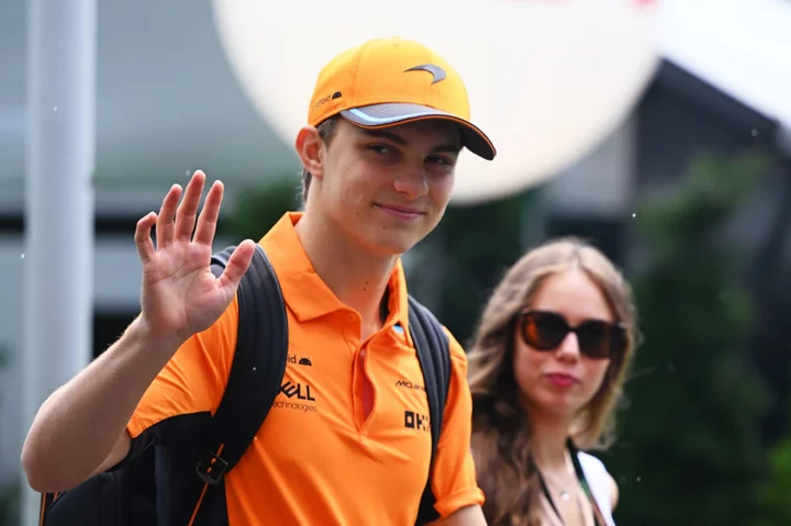 Rising F1 star Oscar Piastri makes decision on McLaren future
