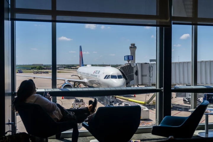 Delta Rolls Back Loyalty Program Changes That Steamed Travelers