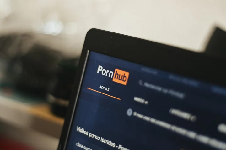 Pornhub accused of abusing user data