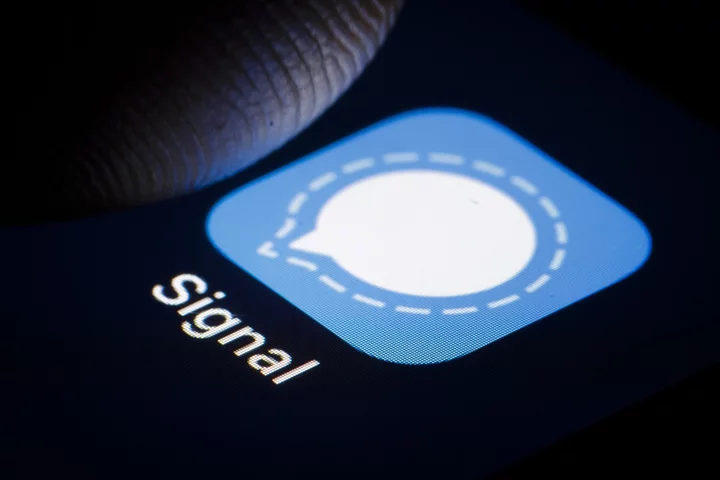 What is Signal? The basics of the most secure messaging app.