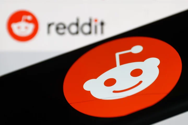 Reddit removes years of chat and message archives from users' accounts