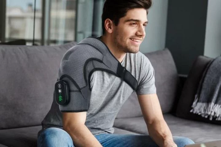 Use heat and vibration to treat your aches with this $60 wearable