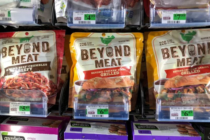 Beyond Meat expects sharper growth in second half, posts smaller loss