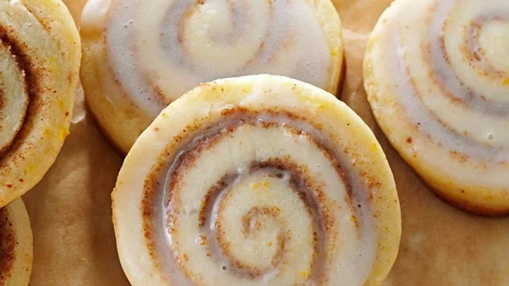 How to make the viral cinnamon roll from TikTok