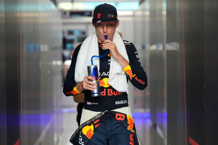 Max Verstappen struggles in Singapore practice under the lights