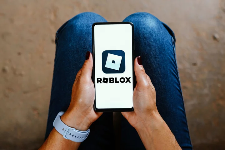 Roblox announces AI Assistant and more features to boost its creator economy