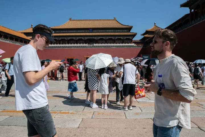 China Eases Visa Application Process to Attract Foreign Visitors
