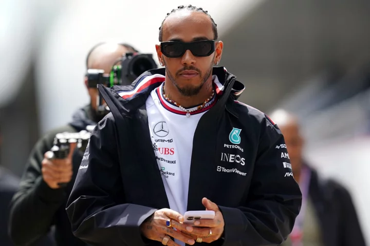 Lewis Hamilton promises to keep his cool on team radio after Austrian flashpoint