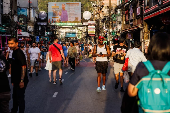 Thailand To Allow Russians To Stay Up to 90 Days Without Visas