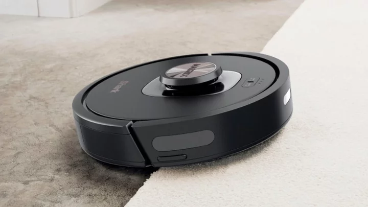 Make your life a little easier with $154 off a Shark robo-vacuum