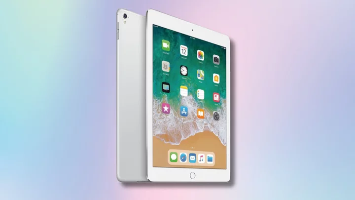 This new-to-you iPad Pro is just $171 with accessories
