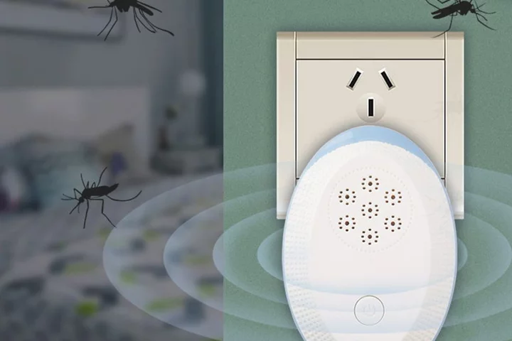 Ban pests from your home with 2 ultrasonic pest repellers for $20
