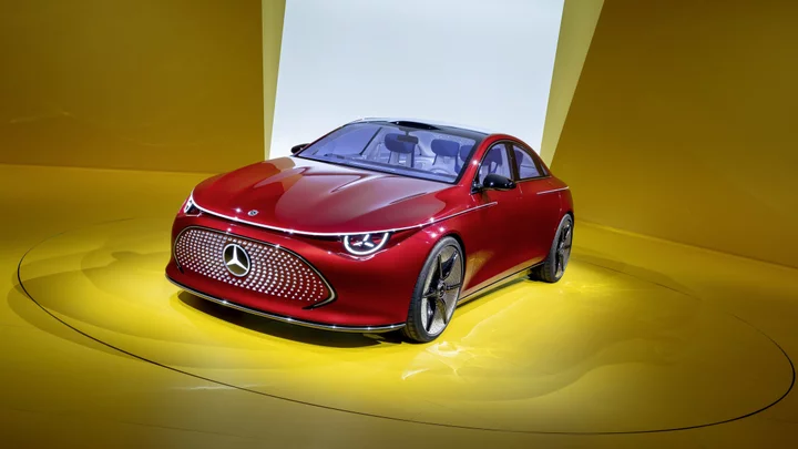 Mercedes-Benz Concept CLA Class has massive range, super-fast charging