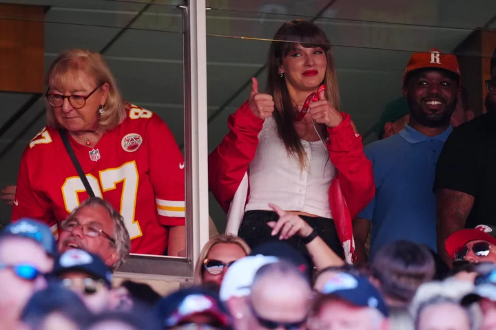 There's no 'Bad Blood' between NFL fans and Taylor Swift after Kansas City Chiefs game