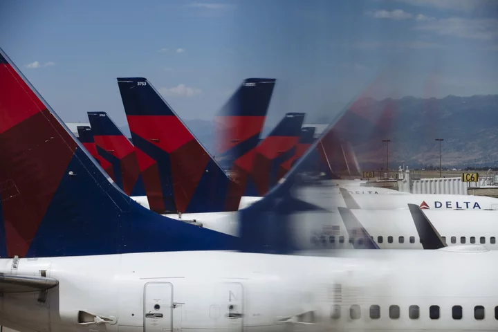 Delta Says Aircraft Flown With Uncertified Components