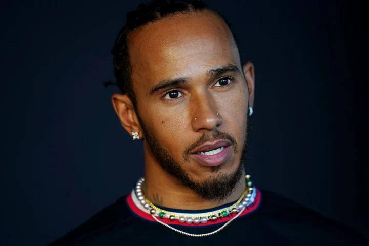 Lewis Hamilton plays down talk of imminent new Mercedes deal