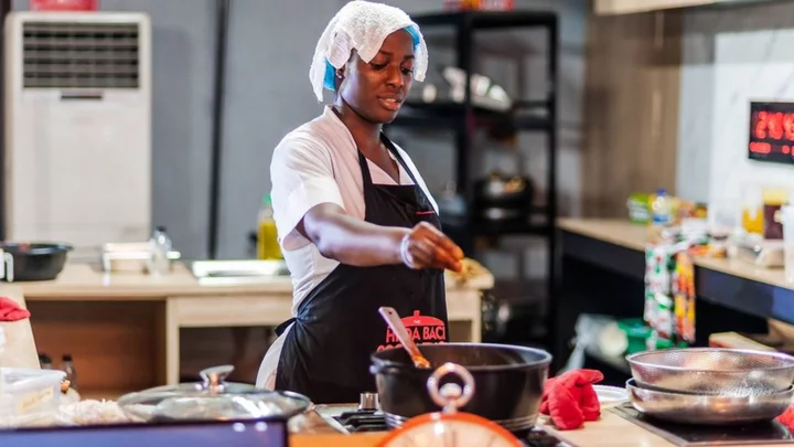 Hilda Baci: Nigerian chef eyes cooking world record