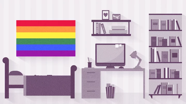 21 things to know about coming out at college