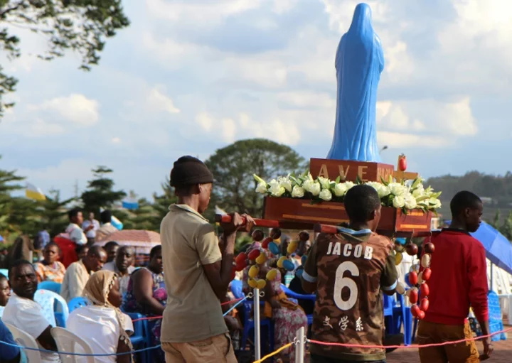 Rwanda's Kagame warns Catholic pilgrims who 'worship poverty'