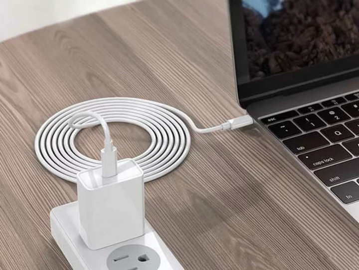 Get 5 Apple-compatible charging accessories for $50