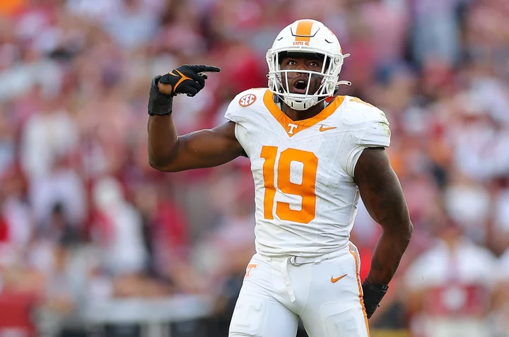 How to watch Tennessee vs. Kentucky football without cable