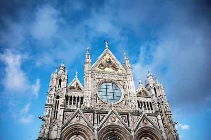 Quake temporarily shutters Siena cathedral in Italy