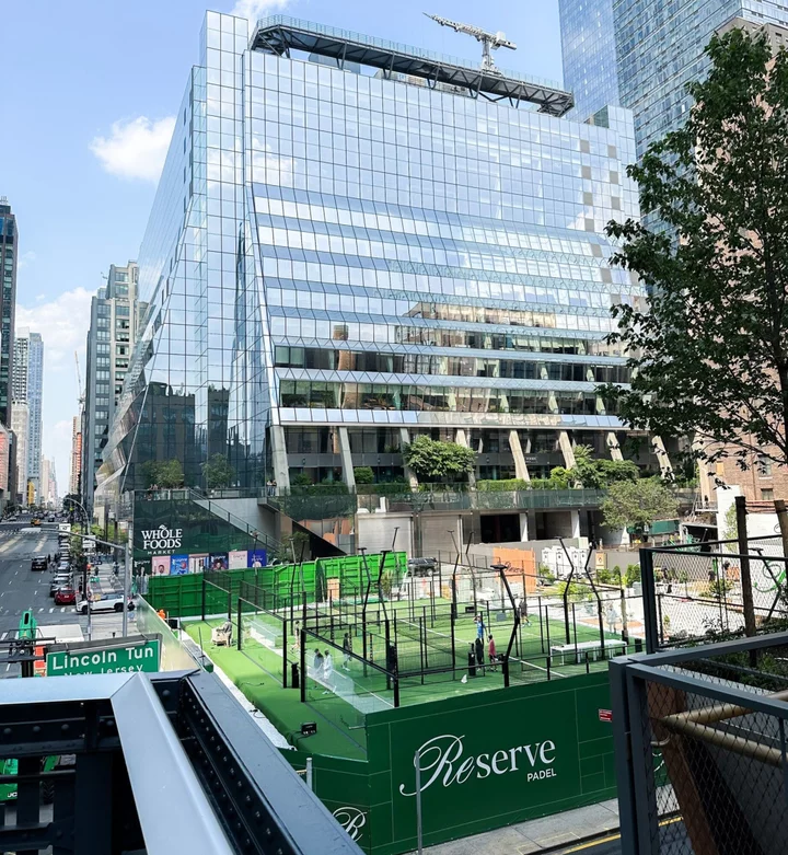 Padel Club Opens in Midtown Manhattan to Stoke Booming US Growth