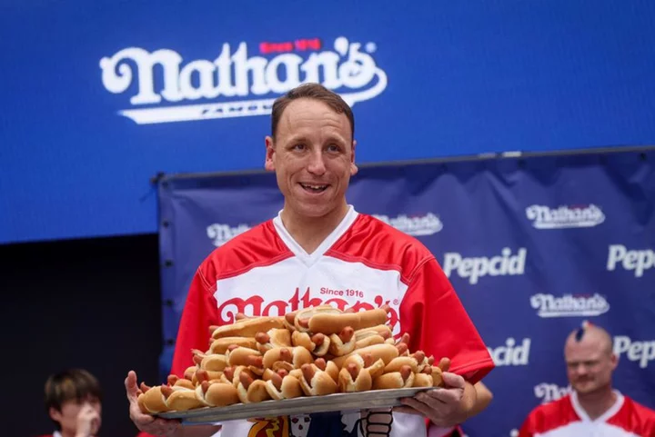 Hot dog-eater Joey Chestnut wins July Fourth title with 62 franks