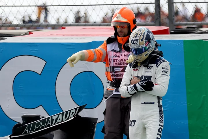 Daniel Ricciardo taken to hospital after crash at Dutch Grand Prix