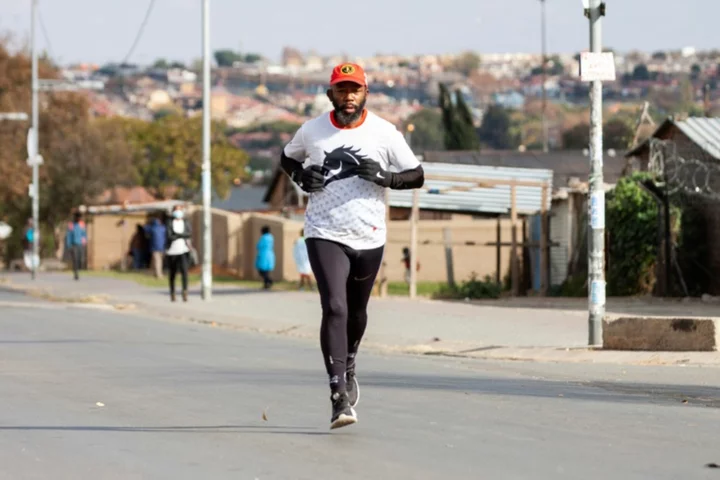 'Comrades' ultra-marathon, a symbol of hope in S.Africa