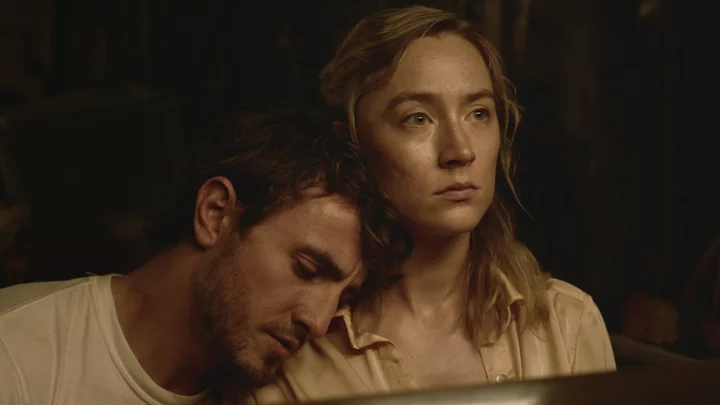'Foe' review: Saoirse Ronan and Paul Mescal can't save this empty sci-fi mess
